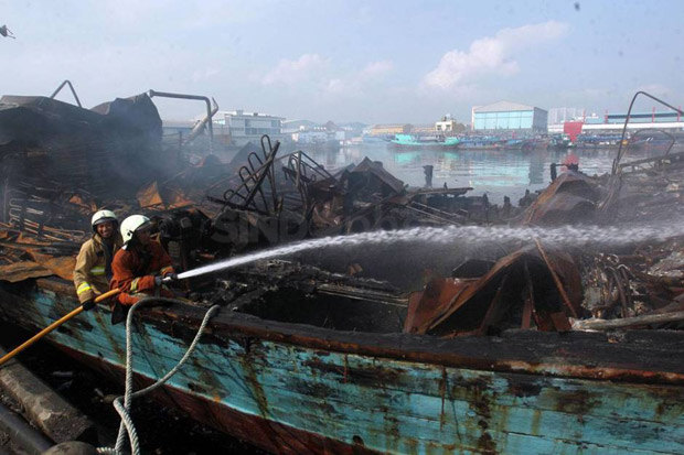 Kebakaran Kapal Nelayan di Muara Baru Tak Pengaruhi Pasokan Ikan
