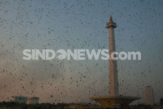 Pagi Berawan, Siang dan Malam Jakarta Diguyur Hujan