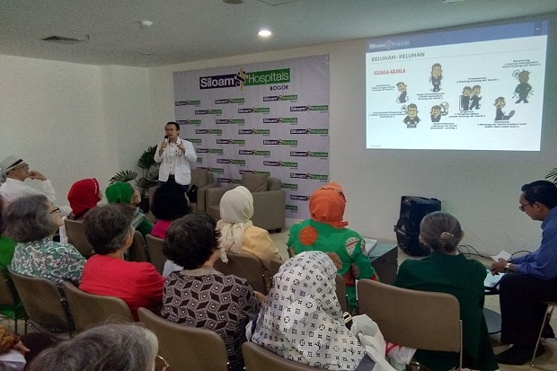 Siloam Hospitals Bogor Edukasi Penyakit Batu Ginjal