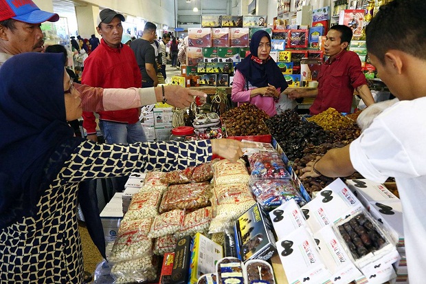 Jelang Ramadhan, Pedagang di Pasar Tanah Abang Alami Kenaikan Omzet