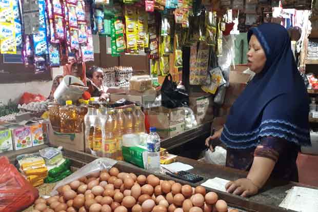 Jelang Ramadhan, Harga Bawang Putih di Pasar Sumur Batu Kemayoran Naik