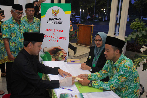 APBD Minim, Bima Arya Terbitkan Perwal Zakat bagi ASN Pemkot Bogor