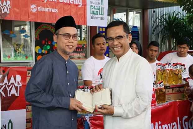 Bazar Rakyat dan Wakaf Quran di Bulan Ramadhan, Sinar Mas Biar Berkah