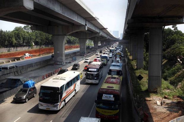 184 Ribu Kendaraan Tinggalkan Jakarta Melalui GT Cikatama