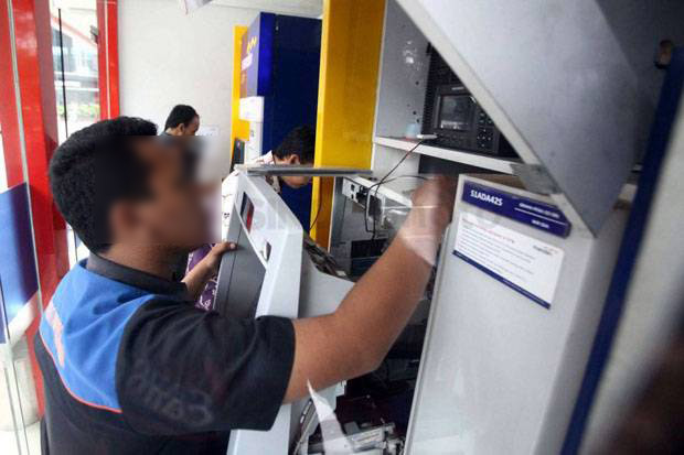 Polisi Gulung Komplotan Pembobol Mesin ATM Modus Ganti Saklar Listrik