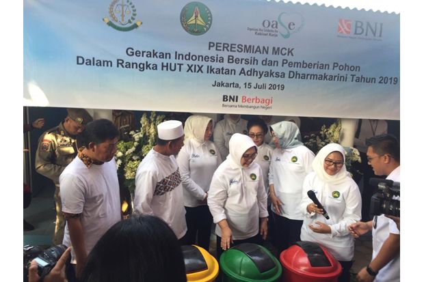 IAD Resmikan Lima Titik MCK di DKI Jakarta
