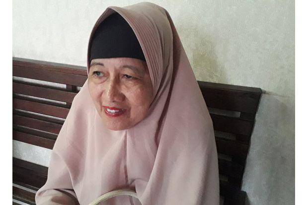 Tolong Orang Sakit di Angkot, Nenek Hartini Kehilangan Uang Rp800 Ribu