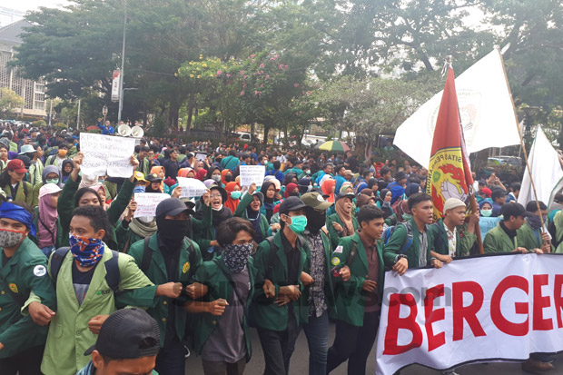 Mahasiswa BEM SI Jabodetabek-Banten Coba Merangsek ke Istana Negara