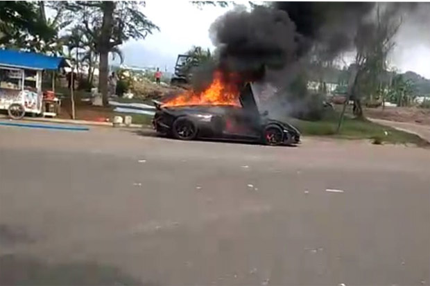 Lamborghininya Terbakar di Sentul, Raffi Ahmad Tekor Miliaran Rupiah