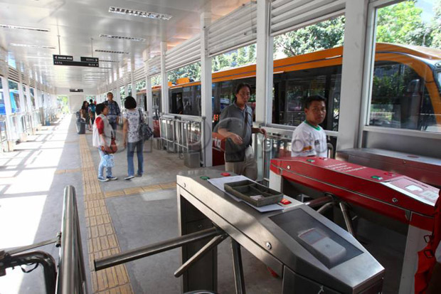 Jalan Sekitar Istana Ditutup, Koridor 1 dan 2 Bus Transjakarta Alihkan Rute