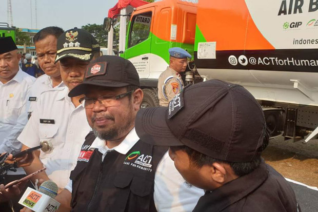 Distribusikan Air Bersih di Bekasi, ACT Luncurkan Water Truck