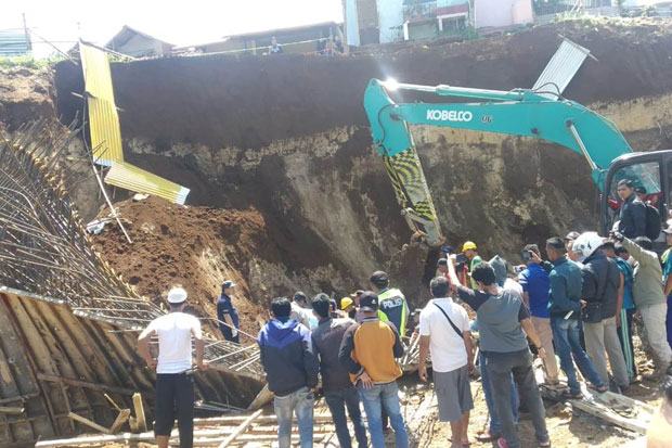 Longsor di Lokasi Proyek Double Track KA Bogor-Sukabumi, 2 Pekerja Tewas