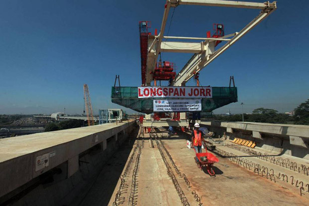 Imbas Pemasangan Long Span LRT, Lalin Dukuh Atas Direkayasa