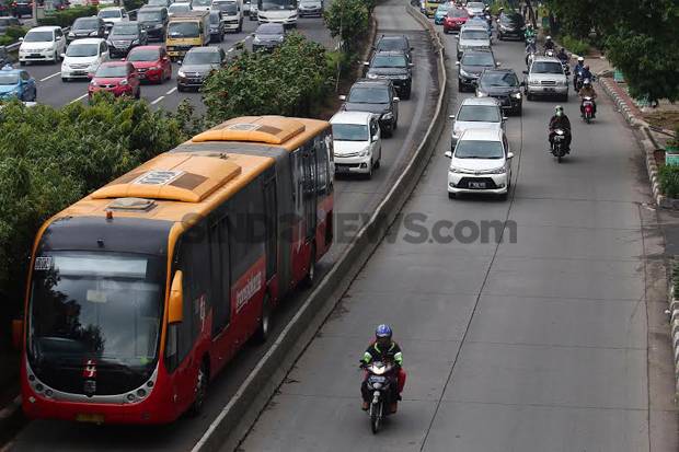 Banjir Jakarta, Sejumlah Rute Bus Transjakarta Sudah Mulai Pulih