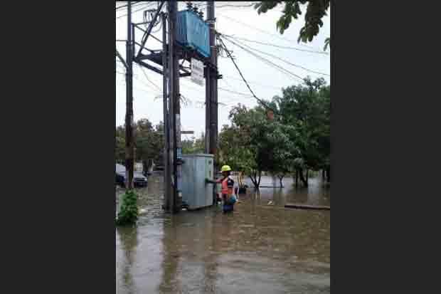 Banjir Besar di Tangerang, 2 Orang Tewas Tersengat Listrik dan Kedinginan