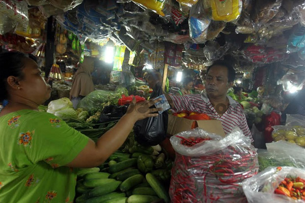 Pedagang Pasar di Jakarta Dukung Larangan Penggunaan Kantong Plastik