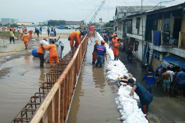Pemkot Jakut Tetap Antisipasi Banjir Rob