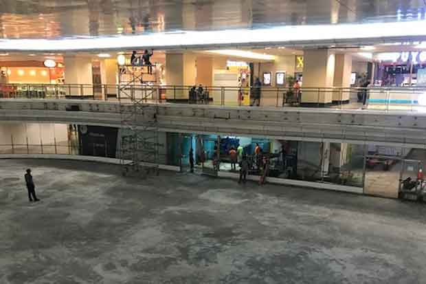 Mulai Beroperasi, Mall Taman Anggrek Pengap dan Bau