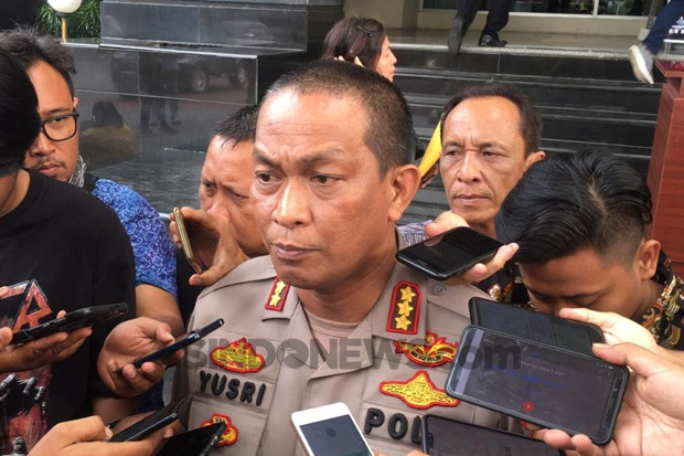 Ogah Diberhentikan, Pengemudi Mobil Jazz Tabrak Polisi di Senayan