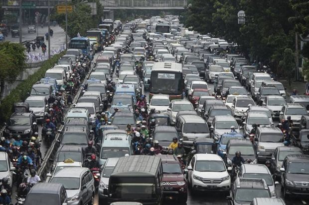 DKI Akan Batasi Kendaraan dan Integrasi Angkutan Umum untuk Urai Kemacetan
