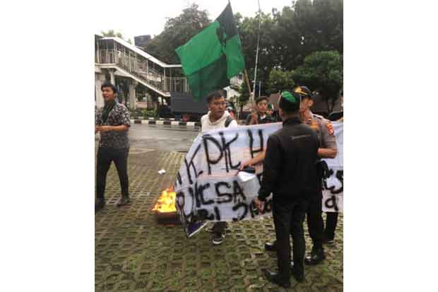 Puluhan Mahasiswa Demo di KPK Terkait Kasus Jiwasraya dan Asabri