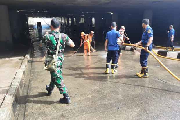 Banjir Surut, Underpass Kemayoran Kembali Dilintasi Kendaraan Bermotor