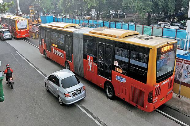 Pasca Aksi 212 Rute Bus Transjakarta Dialihkan