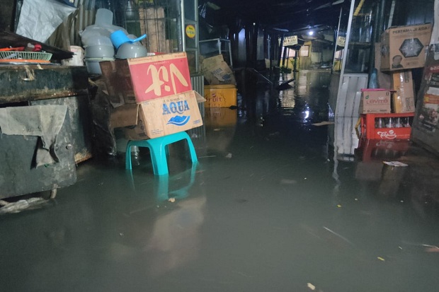 Semalaman Diguyur Hujan, Sejumlah Wilayah Jakarta Banjir