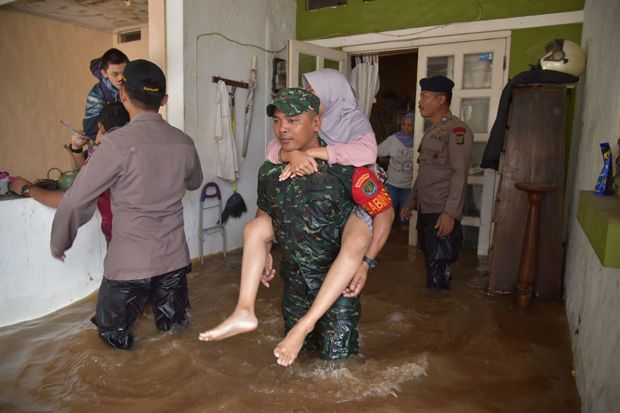 Banjir Rendam 20 Kecamatan di Kabupaten Bekasi