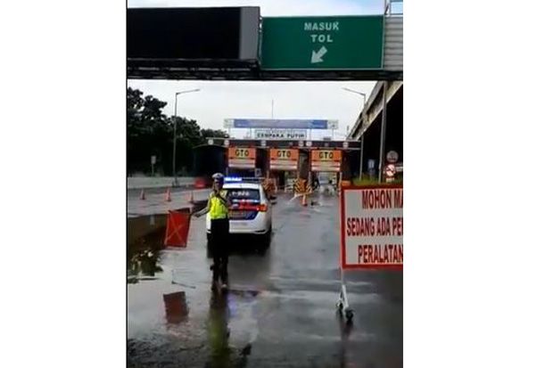 GTO Cempaka Putih Belum Beroperasi Akibat Banjir, Netizen: Coba Pembayaran Masih Tunai